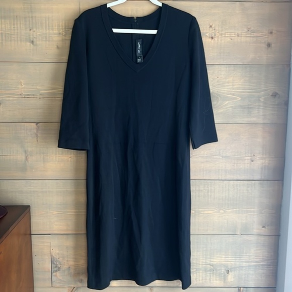 St. John Classic Black Wool Knit Caviar Dress in size 10